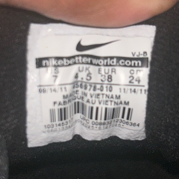 “Send Ur Price?” WORN ONCE…”NIKE AIR MAX” Black & Cream Sneakers…*NO BOX* 👟 - Picture 5 of 5